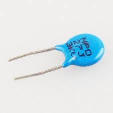 Capacitor NP0 y no NPO como marcado
